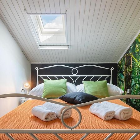 Apartman Piljan Pola Esterno foto